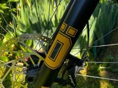 YT Capra Core 3 AL velikost M (Öhlins)