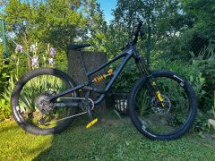 YT Capra Core 3 AL velikost M (Öhlins)