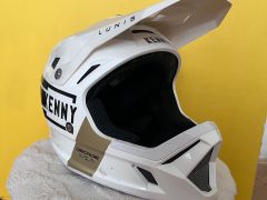 Kenny Decade Integrána príba XS