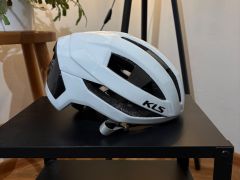 Kellys Vantage prilba, biela