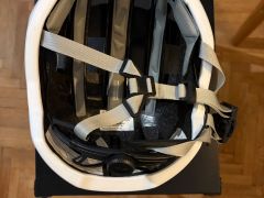 Kellys Vantage prilba, biela