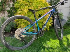 Bulls Tokee Ultra Lite Carbon 26 prémiový juniorský MTB karbón vzduchová vidlica 1x11
