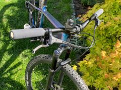 Bulls Tokee Ultra Lite Carbon 26 prémiový juniorský MTB karbón vzduchová vidlica 1x11