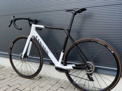 Canyon Ultimate CF SL 7 AXS + Wattmeter