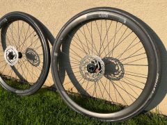 Nové-Fulcrum Racing 800 DB / Pirelli P7 Sport 28