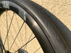 Nové-Fulcrum Racing 800 DB / Pirelli P7 Sport 28