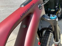 Špičkový e-bike Specialized Turbo Levo Expert Carbon 22/23