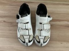 Damske cestne tretry shimano