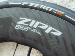 Predám špičkové karbónové kolesá Zipp 858 NSW Tubeless Disc