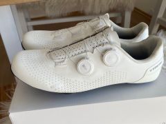 Trek Velocis Oclv 44