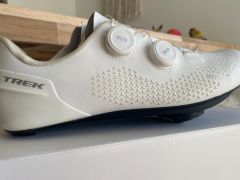 Trek Velocis Oclv 44