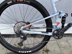 Celoodpružené kolo Kross earth 2.0