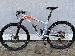 Celoodpružené kolo Kross earth 2.0