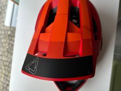 Leatt MTB Enduro 4.0 prilba, červená