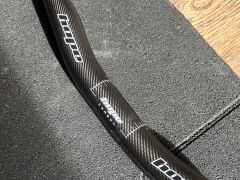 Hope carbon 31.8mm, 770mm, 20mm rise