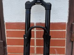 SR Suntour Durolux 38 Rc2, 180 mm