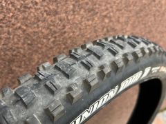 Predám plášte Maxxis minion DH 2,40 a 2,50
