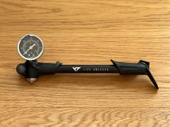 Pumpa na vidlicu / tlmič YT