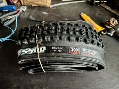 Nové Maxxis