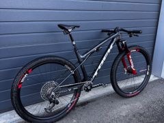 Prodám/vyměním rámovou sadu Trek Supercaliber SLR Gen 2 flight attendant vel. L