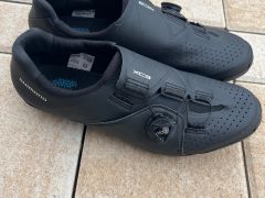 Tretry Shimano Shxc300