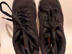 Leatt na flat pedály