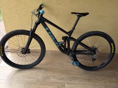 Trek Slash 8