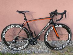 Predám karbónový cestný bicykel Specialized