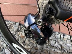 Predám karbónový cestný bicykel Specialized