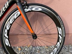 Predám karbónový cestný bicykel Specialized