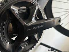 Pinarello X5 2025 + Carbon wheels