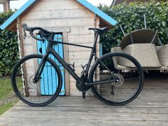 Cube Attain C:62 Race blackline