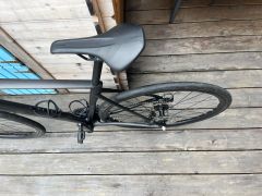 Cube Attain C:62 Race blackline