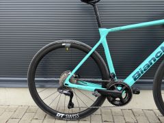 Bianchi Infinito Shimano Ultegra Di2