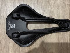 Ryet 3D Printed sedlo