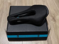 Ryet 3D Printed sedlo