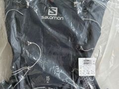 Trailovy batoh Salomon XA 15 aj s dvoma softflaskami - novy, s visackami