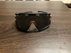 R2 Diablo tmavé skla