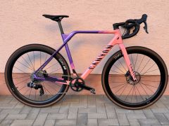 Canyon Inflite CF SLX