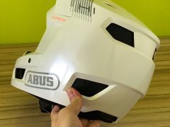 Nová integrální helma Abus Hidrop velikosti L