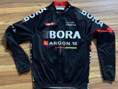 Sada viacerých dresov Bora Argon 18