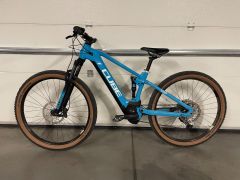 Predám celoodpružený e-bike Cube Stereo Hybrid 120 Pro 625