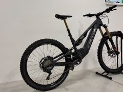 Kellys Theos F90 725wh 2022