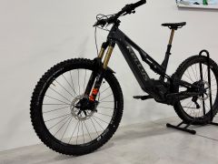 Kellys Theos F90 725wh 2022