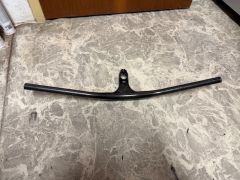 Integrovane Karbonove riadidla s predstavcom