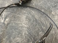 Avid X0 4piestová brzda