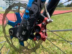 Downhill zjazdový bicykel 27,5