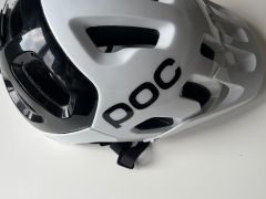 POC Tectal Race Spin prilba, Hydrogen White/Uranium Black