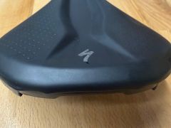 Sedlo Specialized Bridge comp 143mm šírka