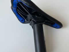 Insight mini padded pivotal saddle